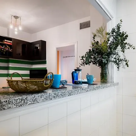 Apartamento Anfitrion 6 *